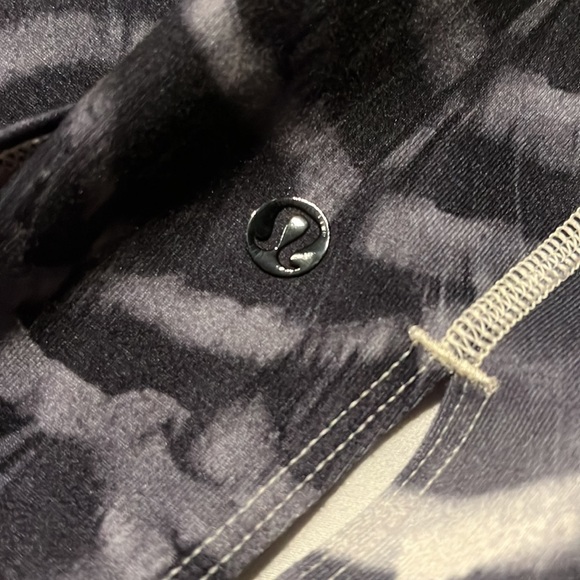 Vintage Lululemon - Picture 2 of 6